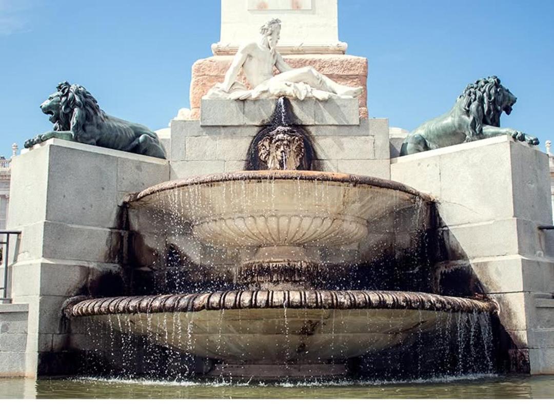 WHY THE HISTORICAL CENTER?